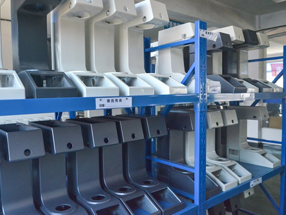 維氏硬度計(jì)半成品車(chē)間實(shí)景