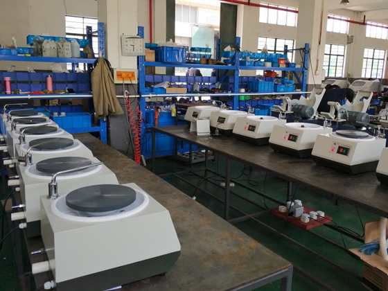 金相拋光機(jī)車(chē)間裝配實(shí)景